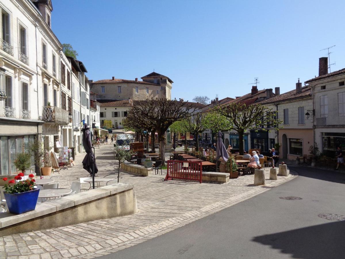 Maison Saint Jacques Aubeterre-sur-Dronne Extérieur photo